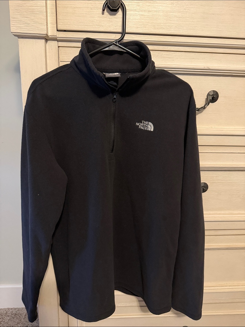 The North Face Men's Black Half-Zip Fleece Pullover